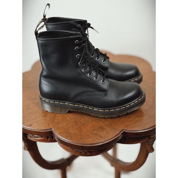 Dr. Martens 1460 Black Lace Up Combat Boot US Women's 8 #0006 Thailand - Picture 4 of 7